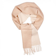 Load image into Gallery viewer, Beige alpaca scarf texture detail - Soft baby alpaca wool