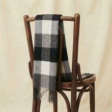 Load image into Gallery viewer, Black checked baby alpaca wool scarf - Handmade in Peru | Great Natural Alpaca