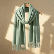 Load image into Gallery viewer, Green baby alpaca wool scarf - Handmade in Peru | Great Natural Alpaca