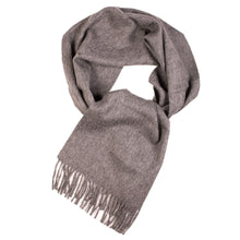 Load image into Gallery viewer, Grey alpaca scarf texture detail - Soft baby alpaca wool
