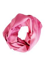 Load image into Gallery viewer, Pink coral baby alpaca silk blend shawl - Handmade in Peru | Great Natural Alpaca