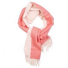 Load image into Gallery viewer, White pink alpaca scarf texture detail - Soft baby alpaca wool