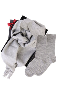 Alpaca wool scarf and DOORA gray socks gift box for women