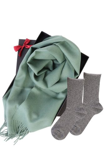 Alpaca wool scarf and ANNI socks gift box for women