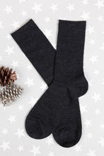 Load image into Gallery viewer, Alpaca wool two sided scarf and HANS socks gift box for men
