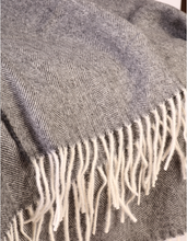 Load image into Gallery viewer, Alpaca wool herringbone patterned grey plaid - GreatNaturalAlpaca